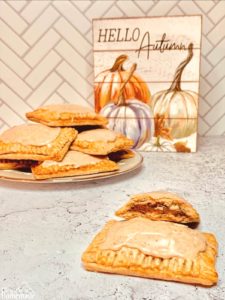 Spiced pumpkin, pumpkin pop tarts, fall recipes, spiced, pumpkin, from scratch, homemade