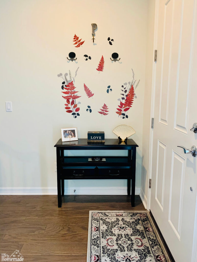 DIY entryway, feature wall, wall decals, wall décor, wall hooks, entryway